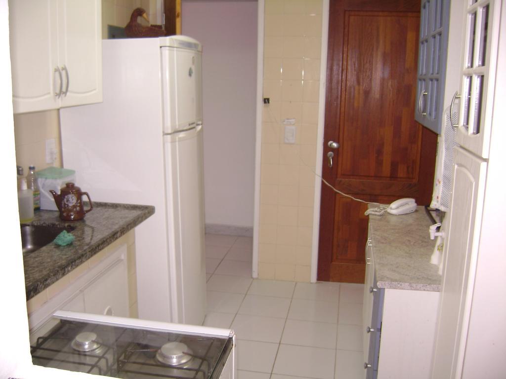 Apto Em Cabo Frio Para Aluguel De Temporada Quarto foto